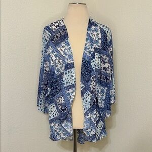 Ember Blue and White Floral Patchwork Kimono Cruise Travel M Medium